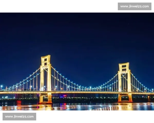 洪州大桥见证万人双向奔赴 南昌夜跑点燃全城热恋 洪州大桥见证万人双向奔赴 南昌夜跑点燃全城热恋